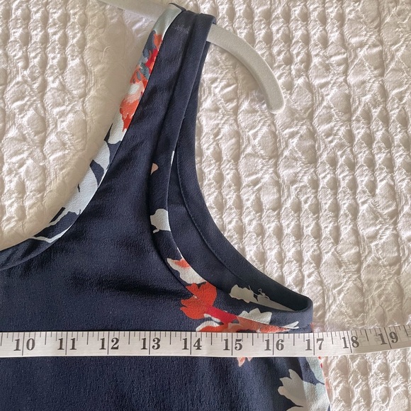 JOIE Silk Tank Top XS Navy Pink Floral Blouse Women’s - Picture 9 of 10